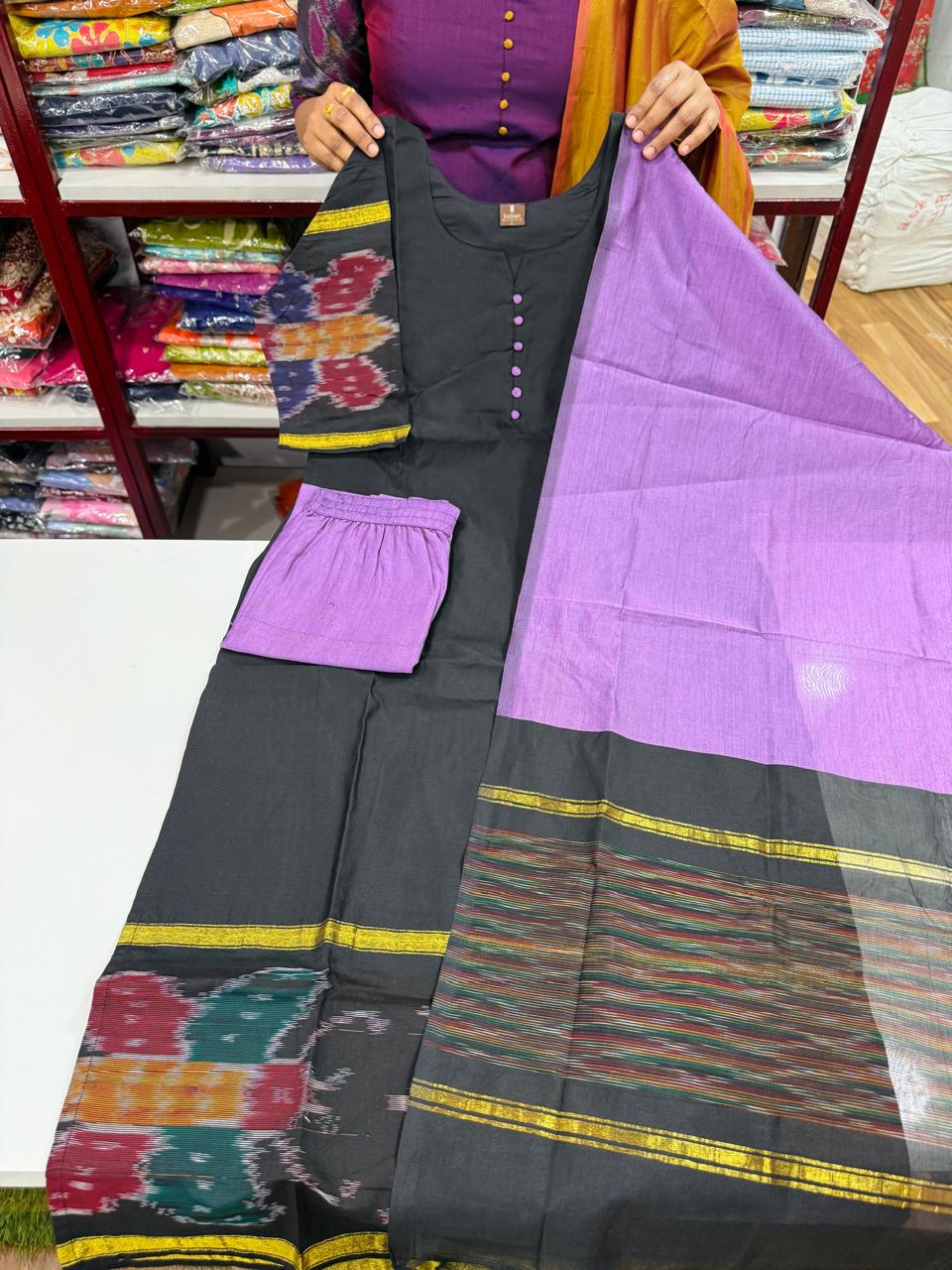 Ikkat Sico Pattu-Dark Black